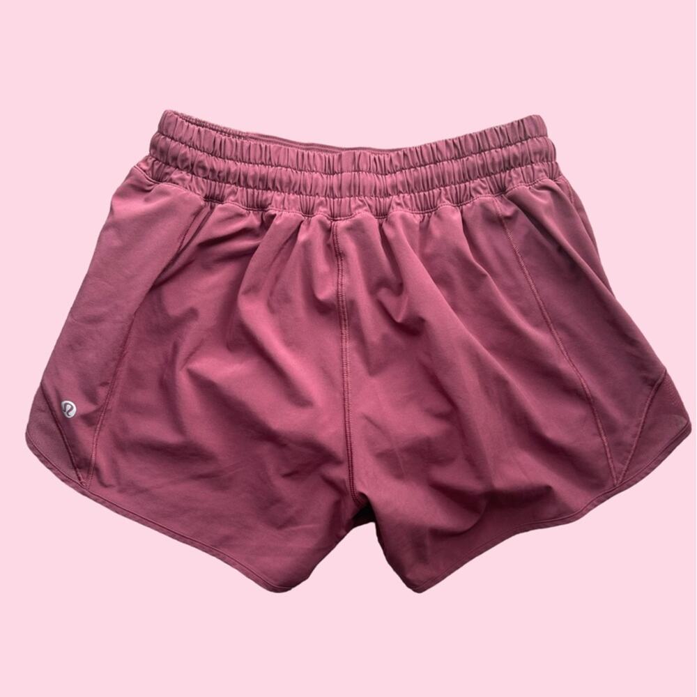 Lululemon Hotty Hot Short II So Merlot Maroon W7AGTT 6 Tall